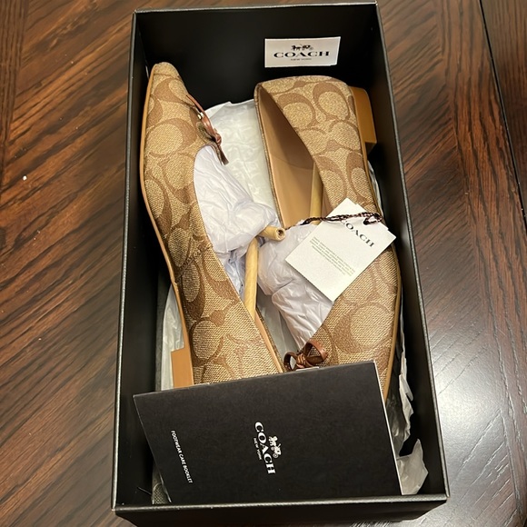 Coach shoes , with box and original tags ect… worn only a couple times - Picture 9 of 10